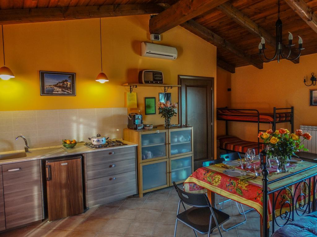 Strada Casai 19 Apartman Riva Ligure Kültér fotó