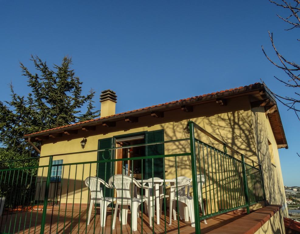 Strada Casai 19 Apartman Riva Ligure Kültér fotó
